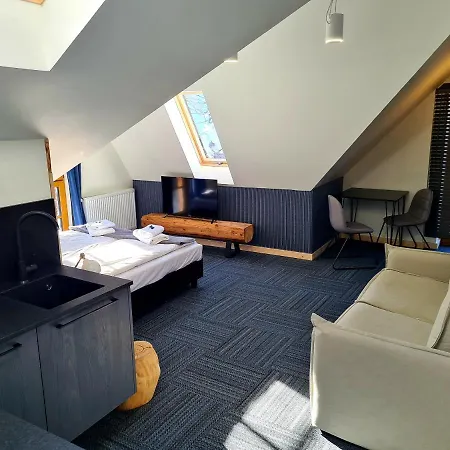 Sienkiewiczowka לינה וארוחת בוקר 3*