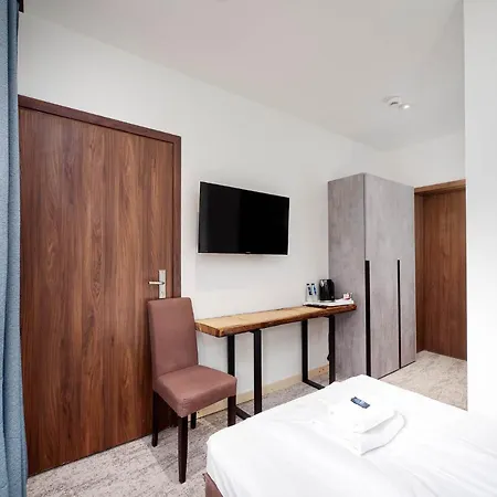 לינה וארוחת בוקר Sienkiewiczowka