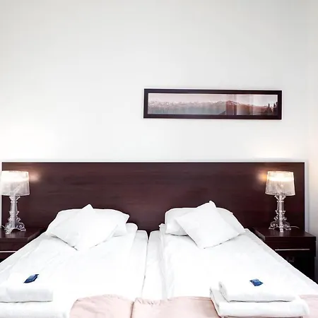 Sienkiewiczowka 3* זקופאנה