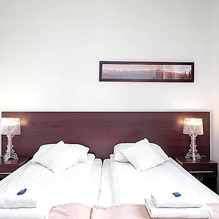 فندق مبيت وإفطار Sienkiewiczowka 3*