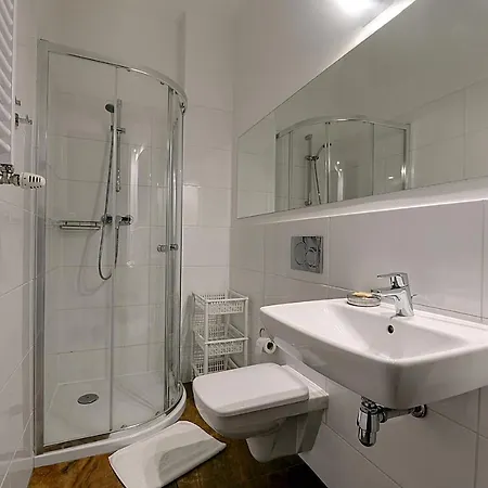 לינה וארוחת בוקר Sienkiewiczowka 3*